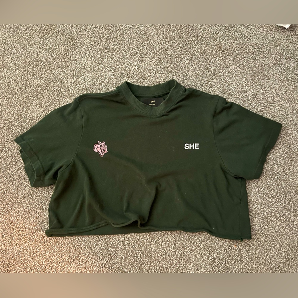 Perfect condition Darc Sport green and pink crop top!